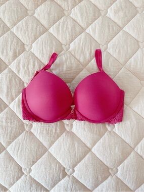 𝜗𝜚victoria’s secret smooth & lace push up bra𝜗𝜚